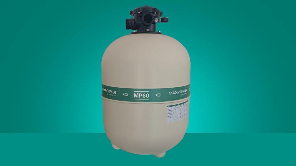 Filtro de areia MaxPower MP80 para piscinas de até 80 mil litros, robusto e eficiente.